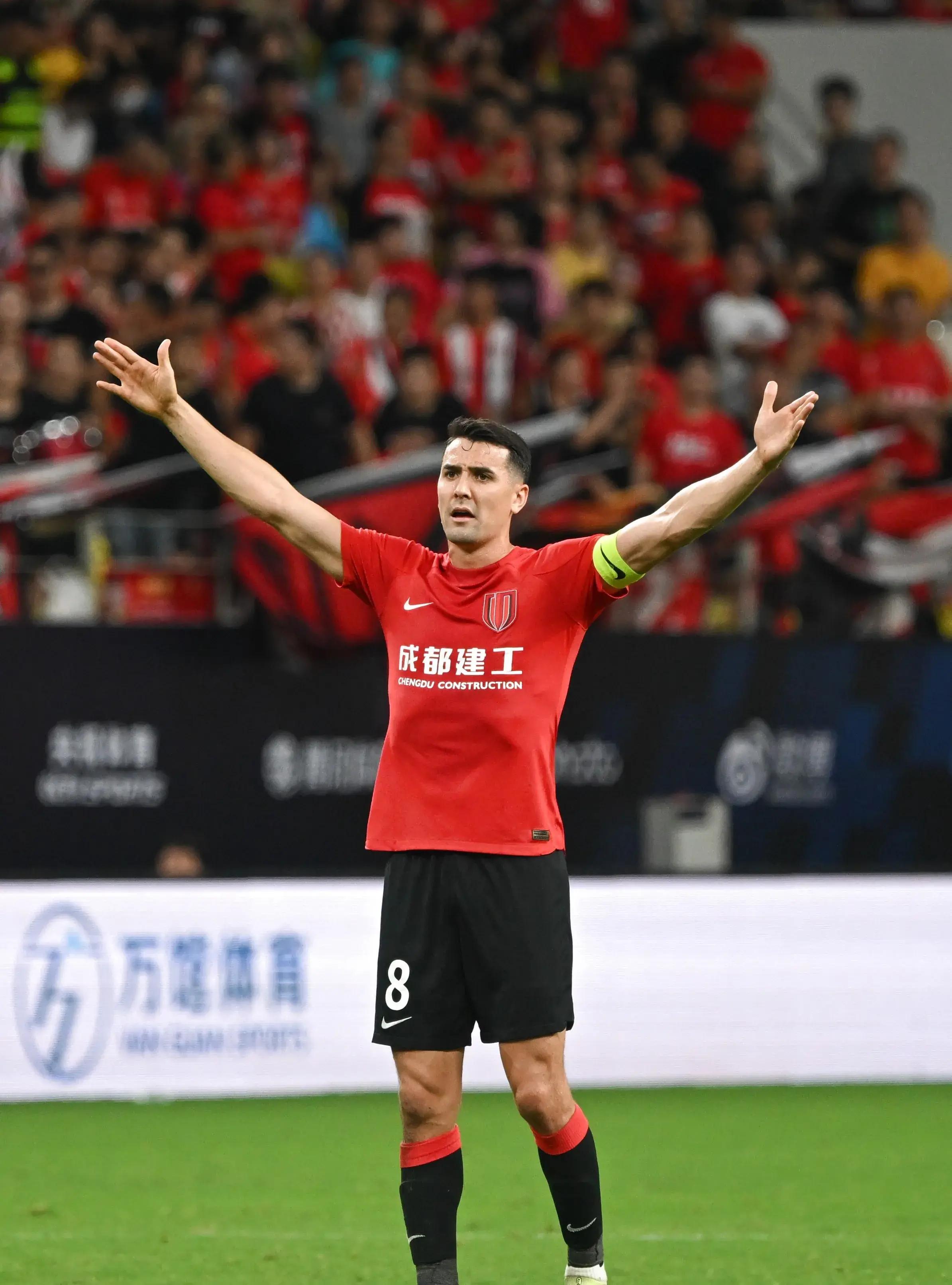 意大利杯今夜再迎强敌，巴塞罗那迎来里程碑，主帅态度：管理层满意，赛程密集仍需轮换的简单介绍