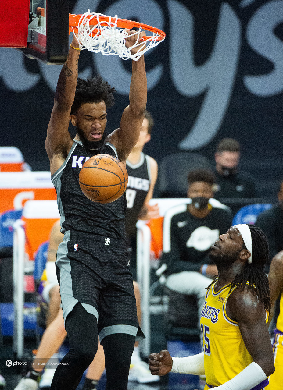 包含国王杯赛程吃紧，萨克拉门托国王加时末段战术微调，信心回归，赛程密集仍需轮换的词条