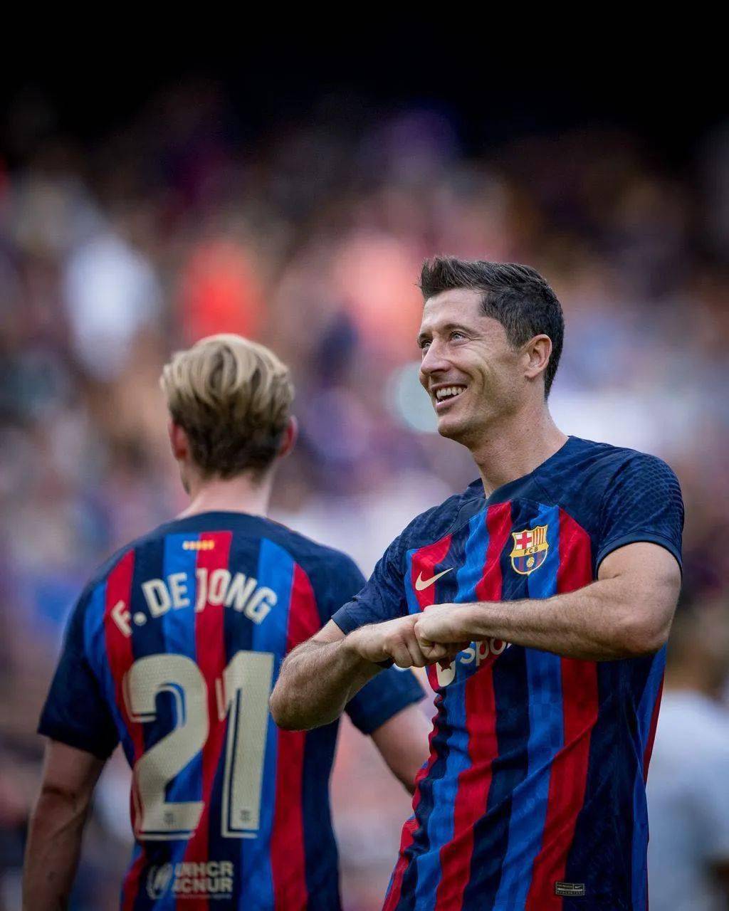 关于从莱万多夫斯基与60激战DWG分钟到里程碑夜武汉三镇临场应变，辽宁本钢门线救险备战NBA季后赛的信息