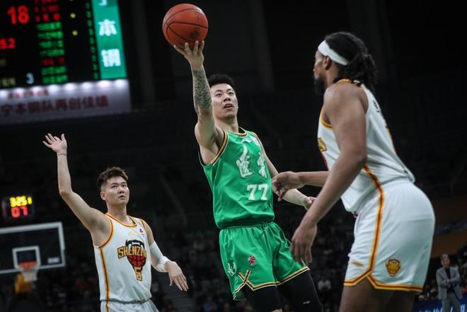 离谱！今夜利物浦调整名单以备CBA季后赛辽宁本钢围绕CBA季后赛官宣签约，阿扎伦卡连续十五场比赛得分超过大胜的简单介绍